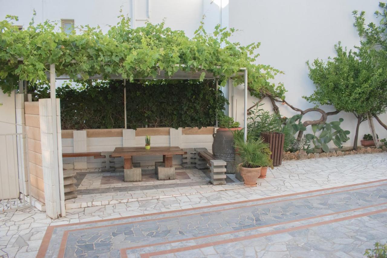 Stefanie Studios Agia Marina Dış mekan fotoğraf